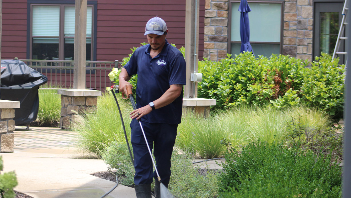 Apartment & Condo Exterior Cleaning in St. Louis | Commercial Cleaning Company Near Me