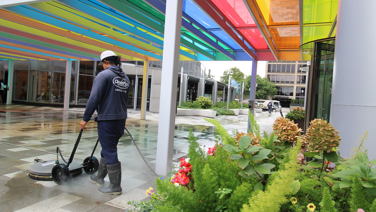 Commercial Concrete Cleaning St. Louis | Exterior Commercial Cleaning Company Near Me