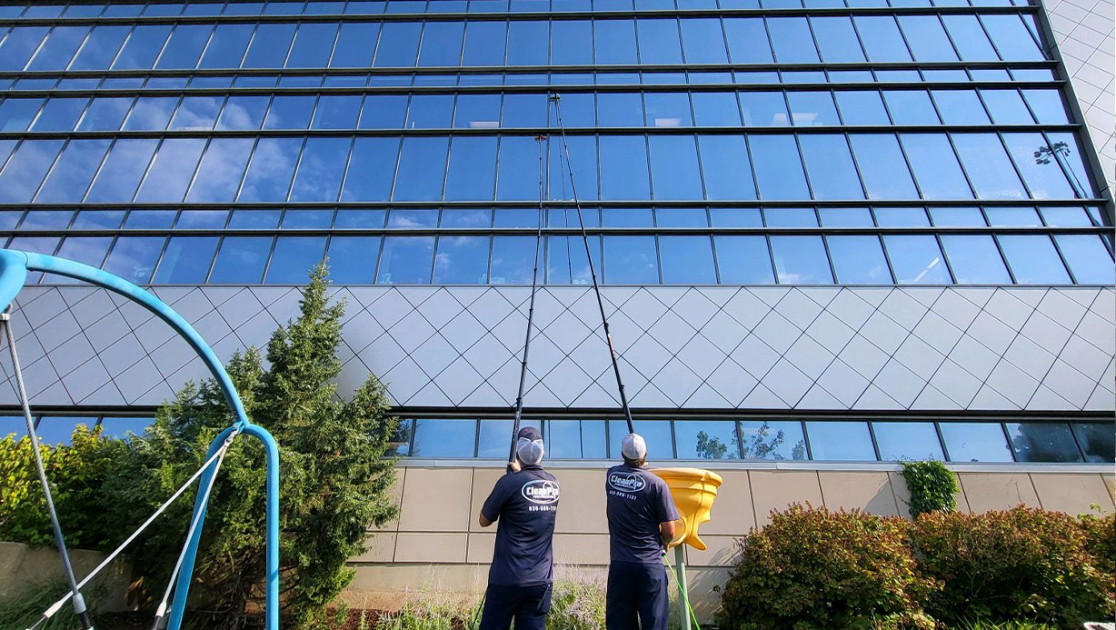 Commercial Window Cleaning St. Louis | Exterior Commercial Cleaning Company Near Me