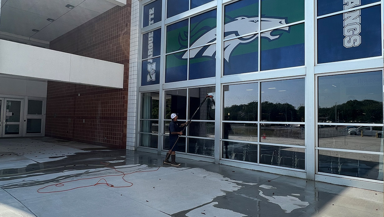 Commercial Window Cleaning St. Louis | Exterior Commercial Cleaning Company Near Me