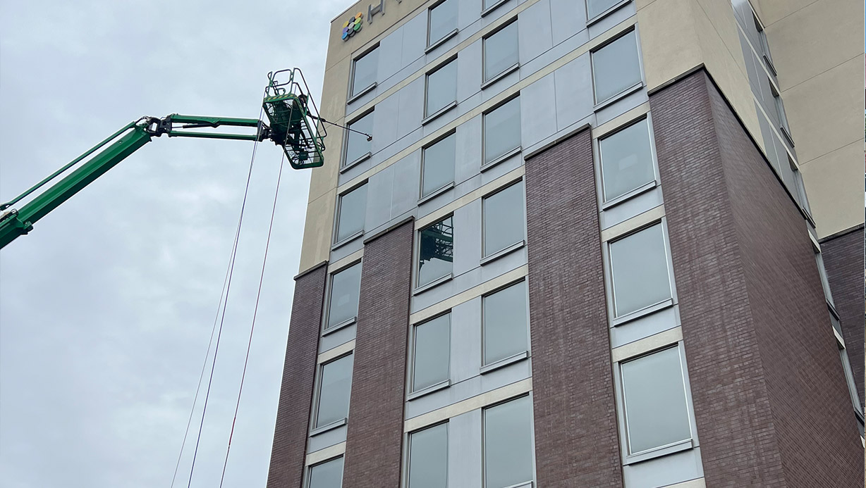 Commercial Window Cleaning St. Louis | Exterior Commercial Cleaning Company Near Me
