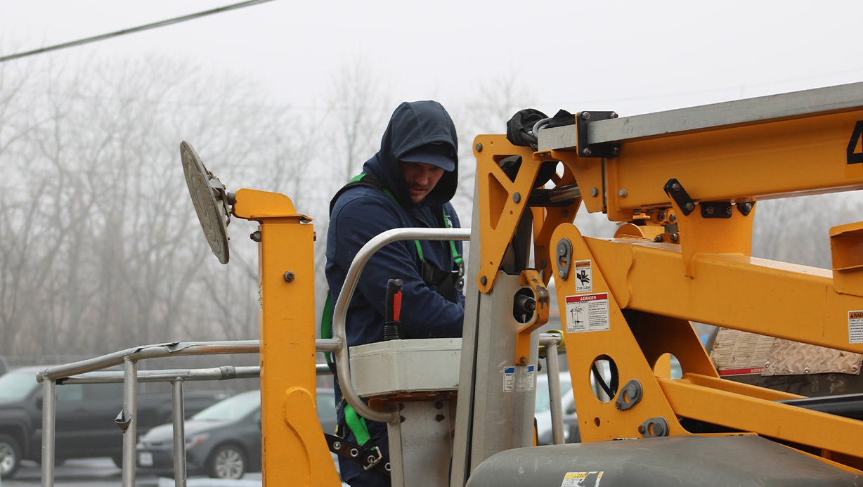 Industrial & Manufacturing Power Washing St. Louis | Commercial Cleaning Company Near Me
