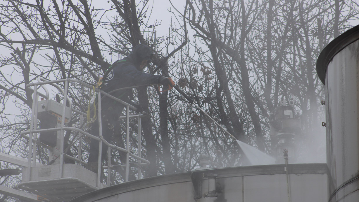 Industrial & Manufacturing Power Washing St. Louis | Commercial Cleaning Company Near Me