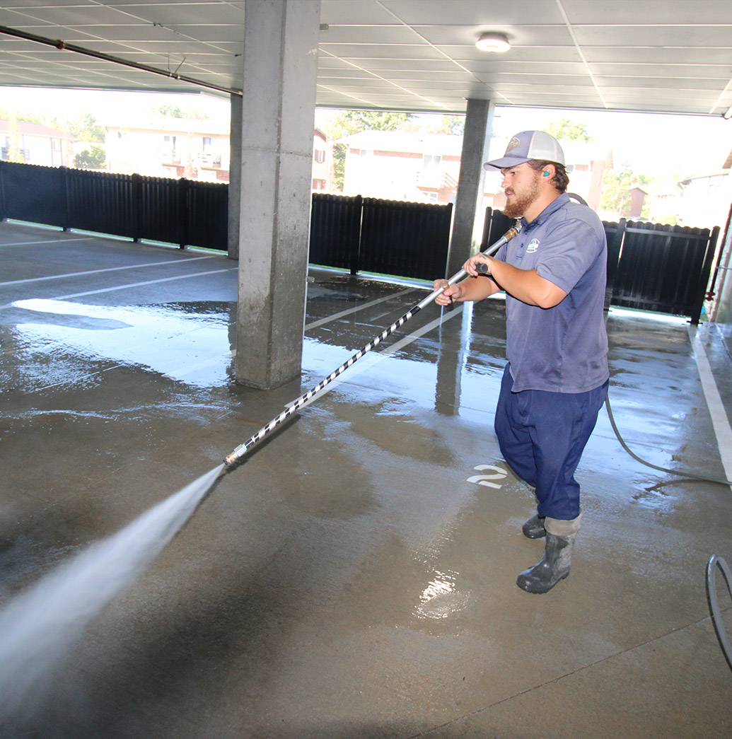 Parking Lot & Garage Cleaning St. Louis | Exterior Commercial Cleaning Company Near Me
