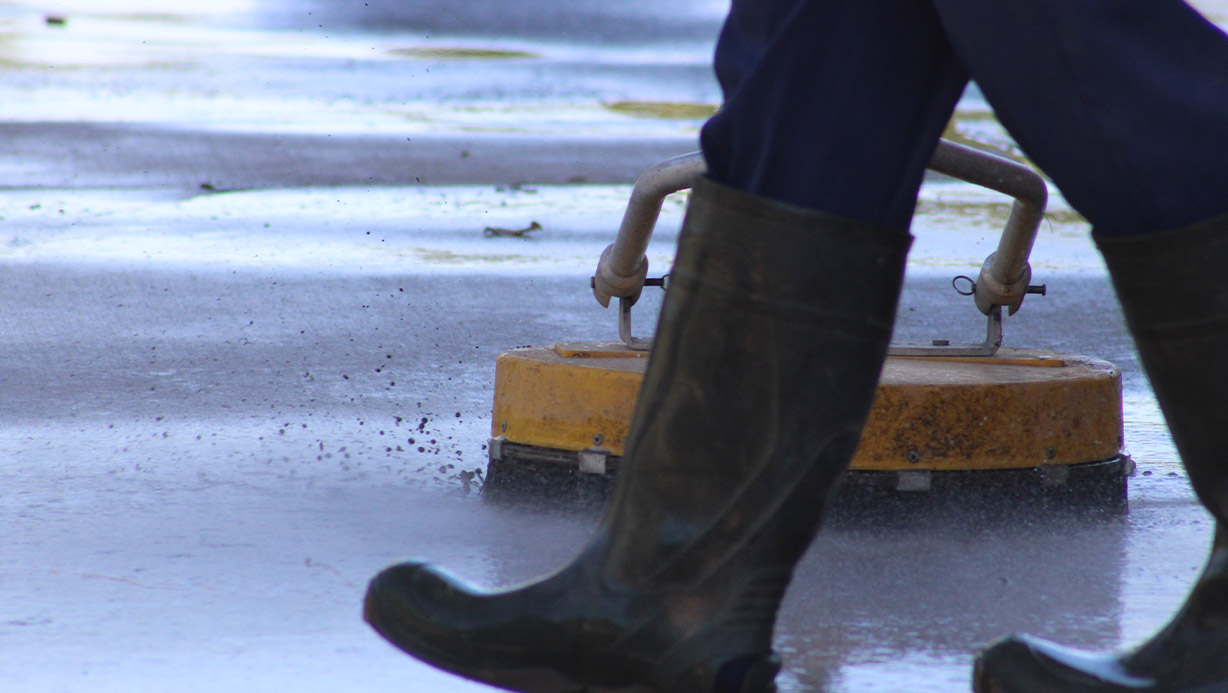 Tennis & Basketball Court Cleaning St. Louis | Exterior Commercial Cleaning Company Near Me