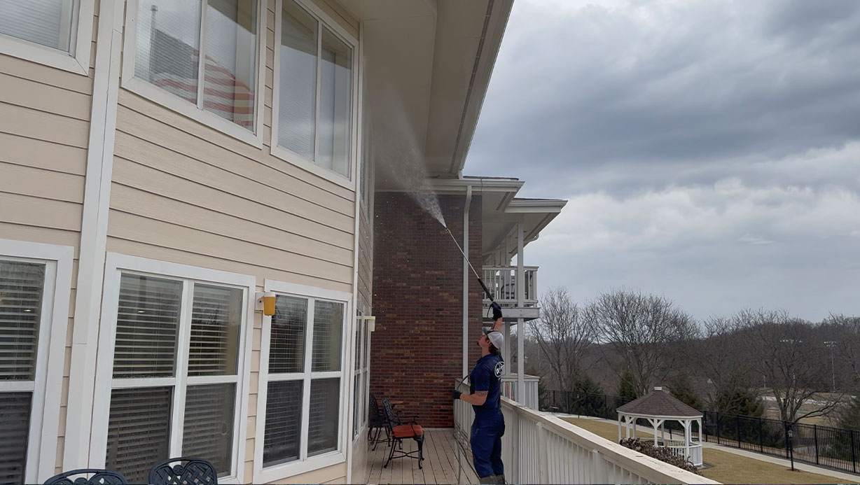 Apartment & Condo Exterior Cleaning in St. Louis | Commercial Cleaning Company Near Me
