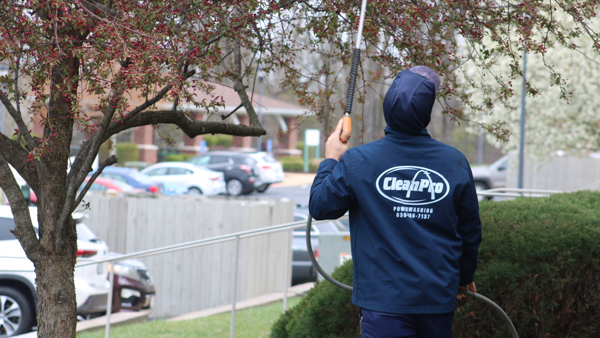 Apartment & Condo Exterior Cleaning in St. Louis | Commercial Cleaning Company Near Me