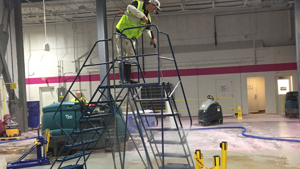 Vacuum Recovery Services St. Louis | Exterior Commercial Cleaning Company Near Me