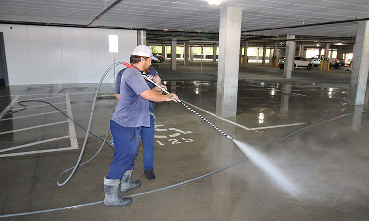 Commercial Concrete Cleaning St. Louis | CleanPro Professional Concrete Washing