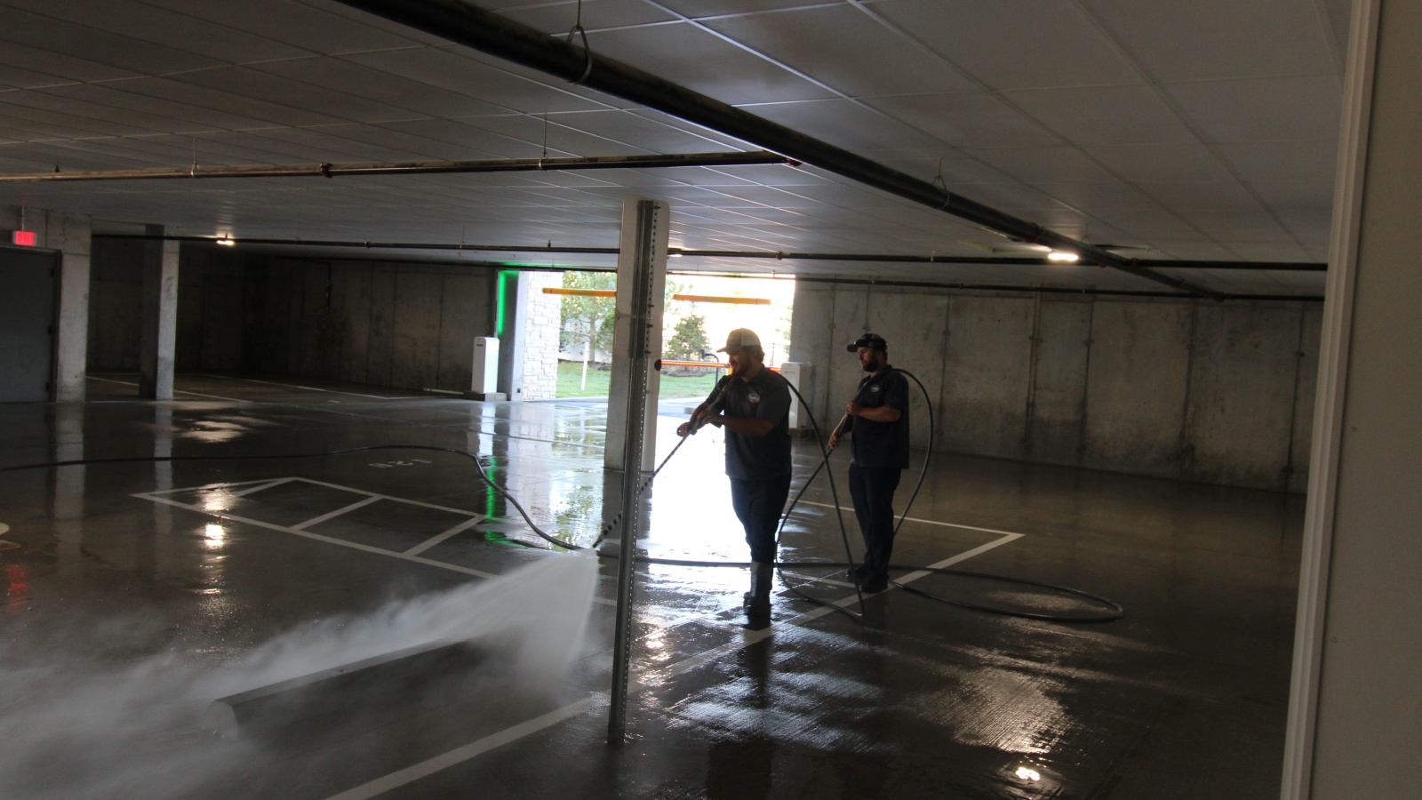 Affton, MO, Commercial Parking Garage Cleaning – Expert Power Washing Services